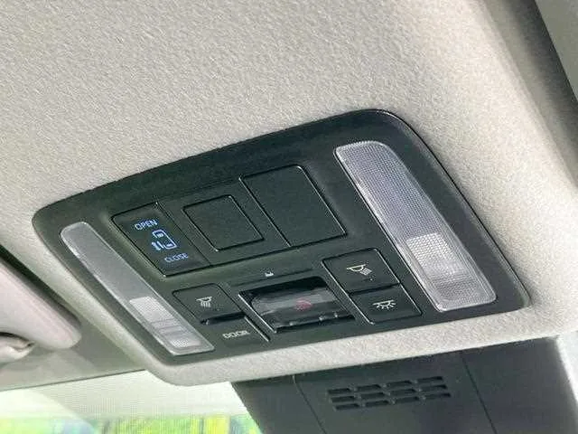 Toyota Noah 2022 — миниатюра 2