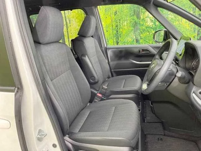 Toyota Voxy 2024 — миниатюра 5