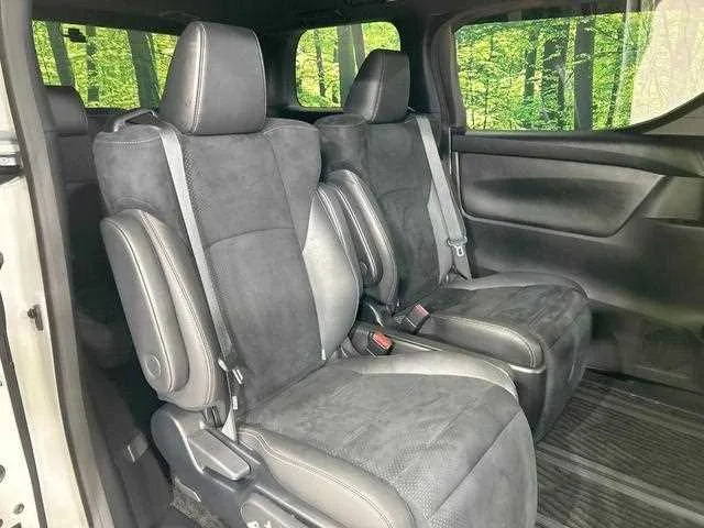 Toyota Alphard G 2022 — миниатюра 3