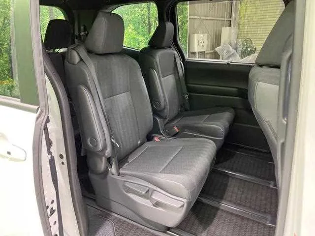 Toyota Noah 2023 — миниатюра 3