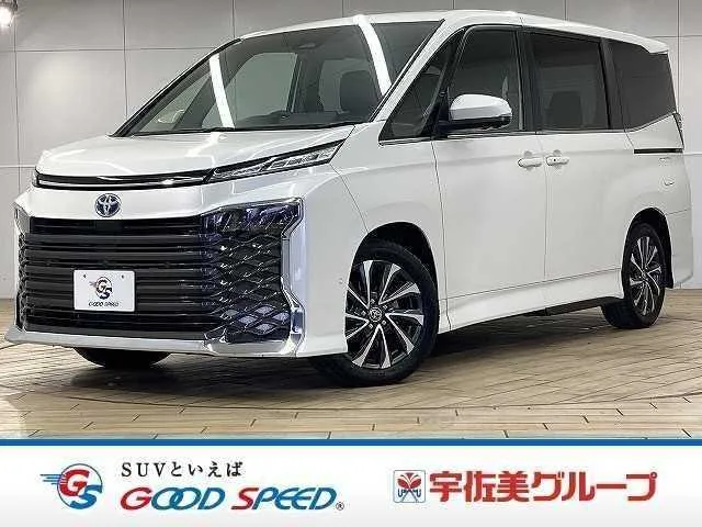 Toyota Voxy 2023 — фото 1, купить с доставкой в Москву