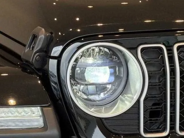 Jeep Wrangler 2024 — миниатюра 3