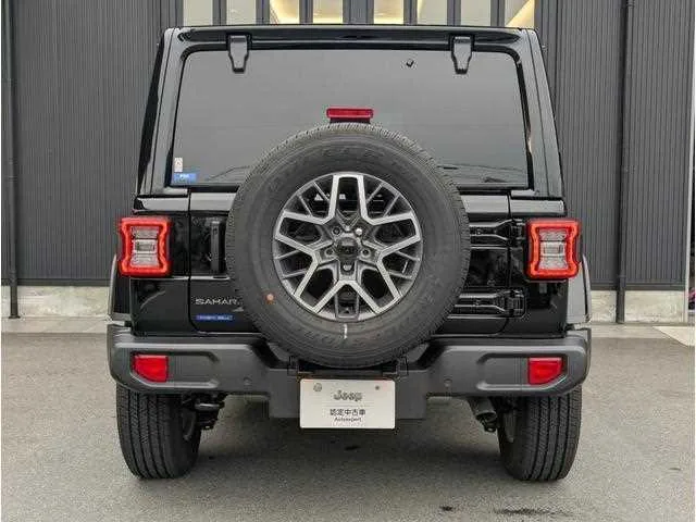 Jeep Wrangler 2025 — миниатюра 4