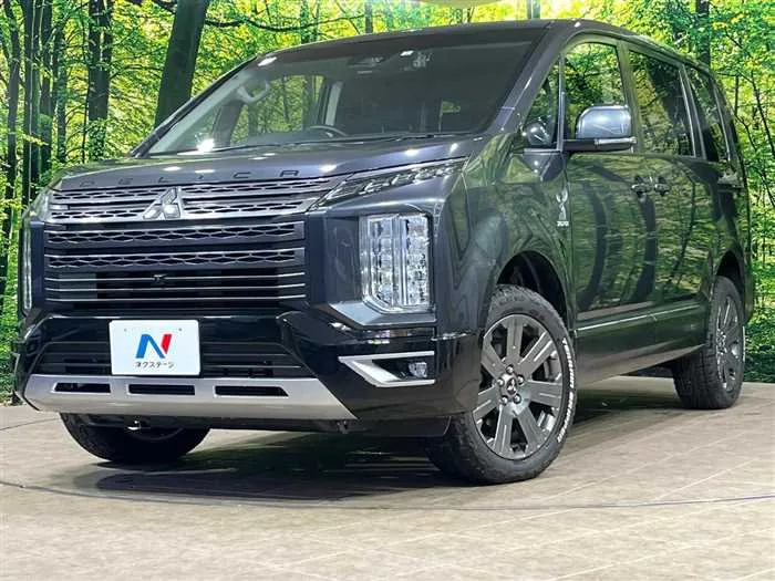 Mitsubishi Delica D:5 2022 — фото 1, купить с доставкой в Москву