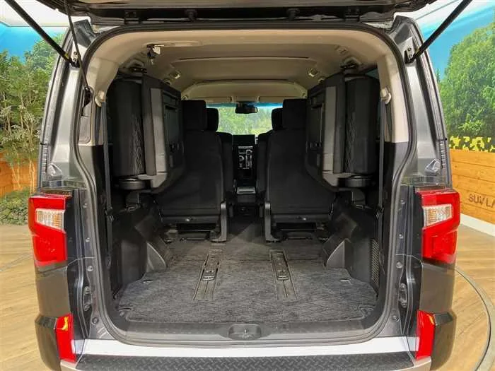 Mitsubishi Delica D:5 2023 — миниатюра 4