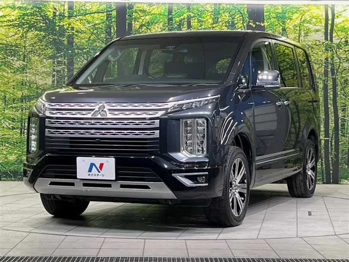 Mitsubishi Delica D:5 2024 — фото 1, купить с доставкой в Москву