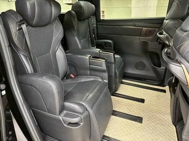 Toyota Vellfire Z Premier 2023 — миниатюра 3