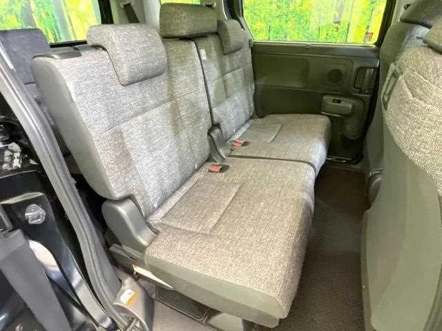 Toyota Sienta 2025 — миниатюра 3