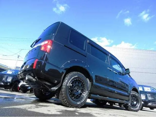 Mitsubishi Delica D:5 2023 — миниатюра 3
