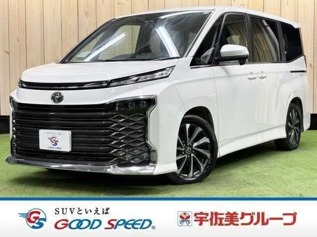 Toyota Voxy 2025 — фото 1, купить с доставкой в Москву
