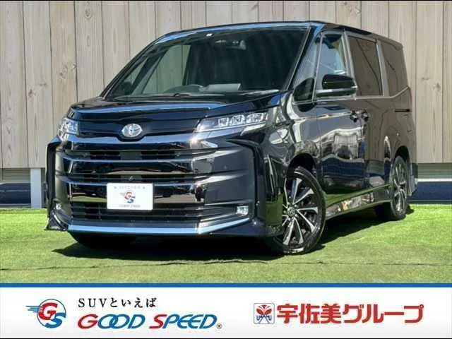 Toyota Noah 2023 — фото 1, купить с доставкой в Москву