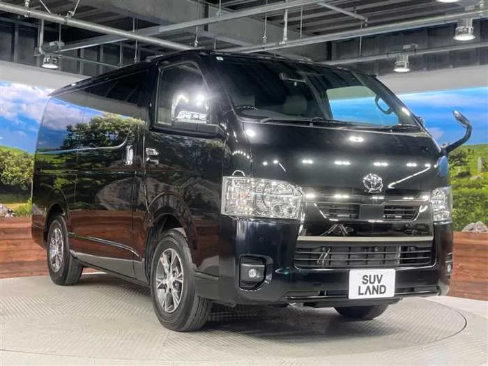 Toyota Hiace Van 2023 — миниатюра 3