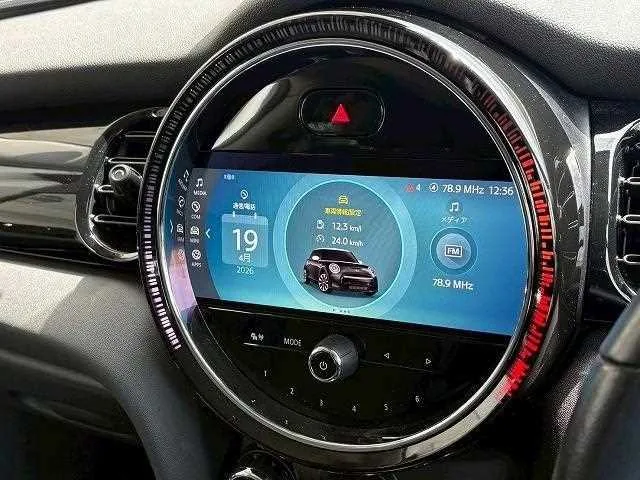 BMW MINI 2023 — миниатюра 4