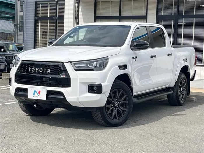 Toyota Hilux 2023 — фото 1, купить с доставкой в Москву