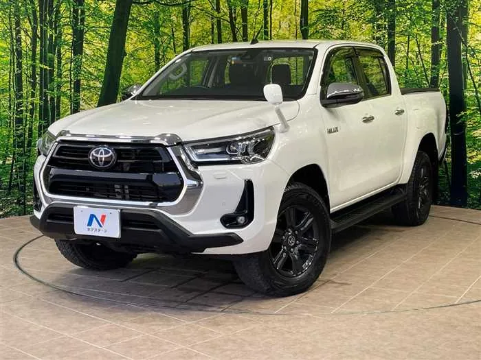 Toyota Hilux 2023 — фото 1, купить с доставкой в Москву