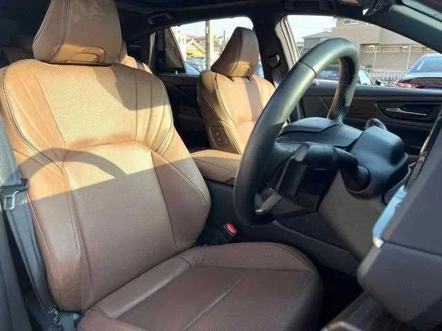 Toyota Crown 2024 — миниатюра 3