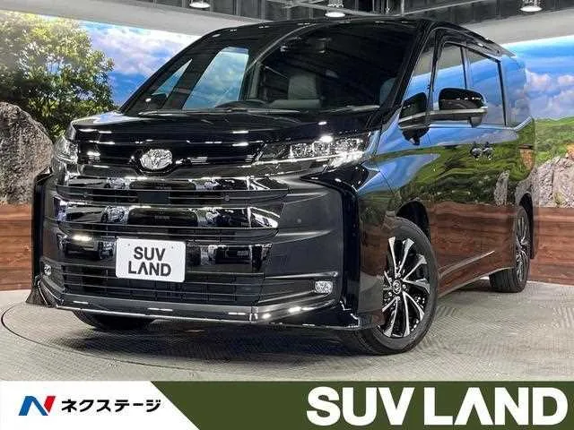Toyota Noah 2023 — фото 1, купить с доставкой в Москву