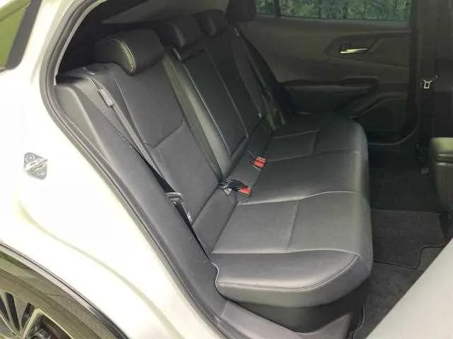 Toyota Prius 2023 — миниатюра 3