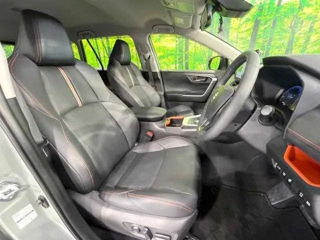 Toyota RAV4 2023 — миниатюра 5