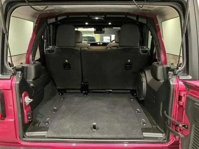 Jeep Wrangler 2025 — миниатюра 5