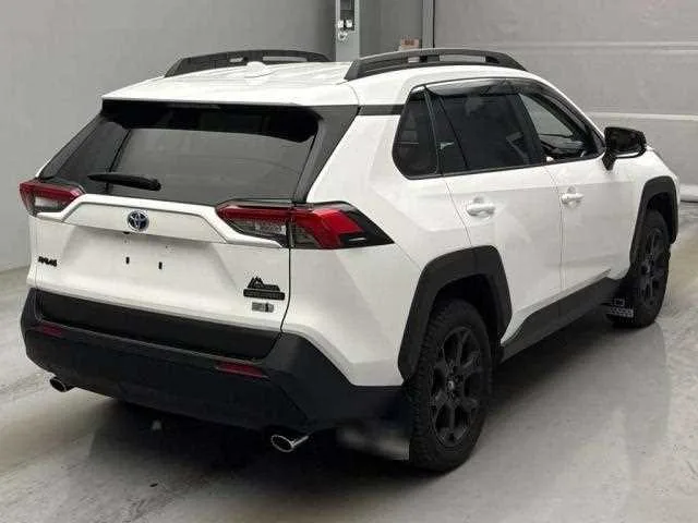 Toyota RAV4 2023 — миниатюра 3
