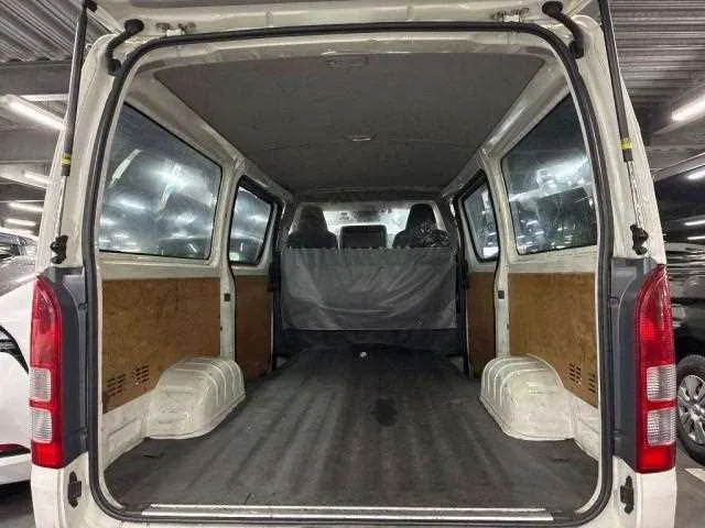 Toyota Hiace Van DX 2022 — миниатюра 3