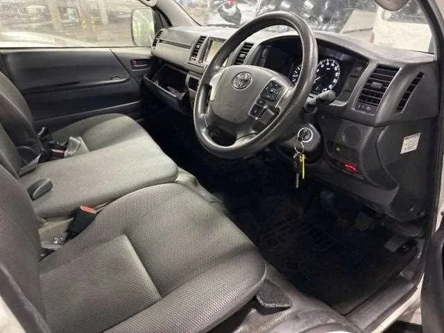 Toyota Hiace Van DX 2022 — миниатюра 4