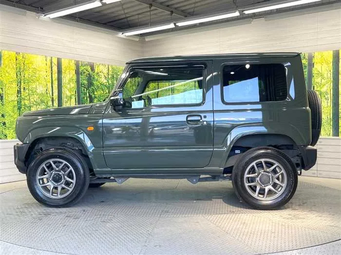 Suzuki Jimny 2022 — миниатюра 3