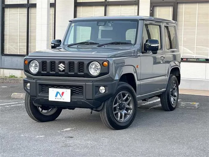Suzuki Jimny 2023 — фото 1, купить с доставкой в Москву