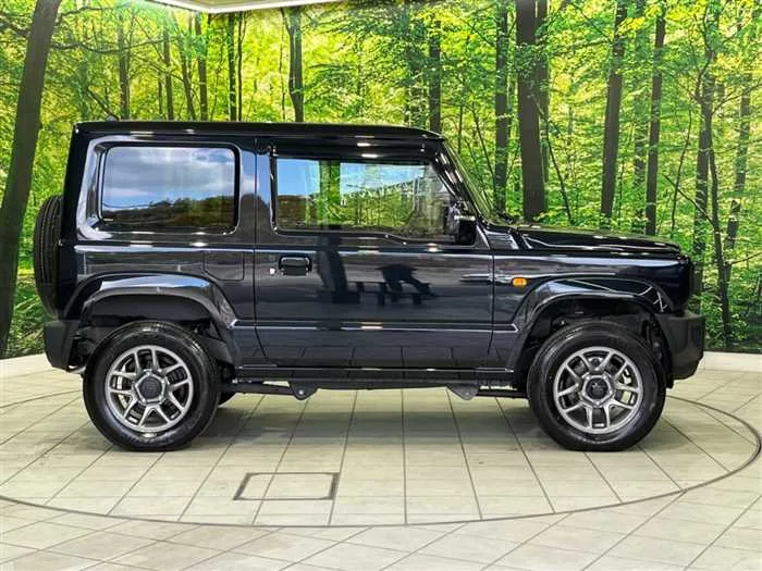 Suzuki Jimny 2025 — миниатюра 5