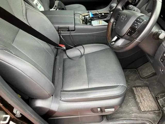 Toyota Alphard G Z 2024 — миниатюра 2