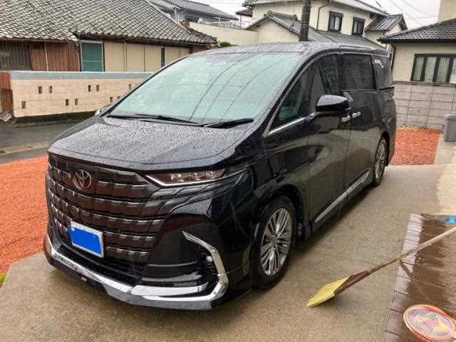Toyota Alphard G Z 2024 — фото 1, купить с доставкой в Москву