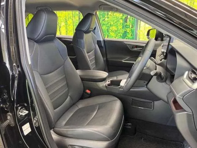 Toyota RAV4 2023 — миниатюра 5