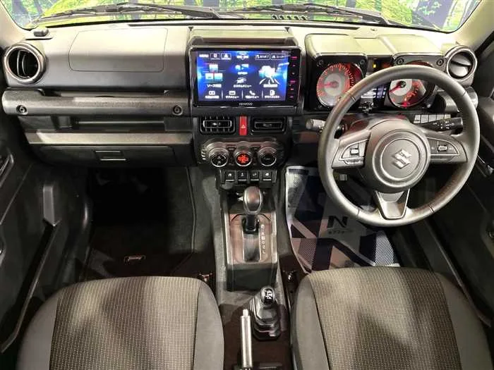 Suzuki Jimny 2025 — миниатюра 3