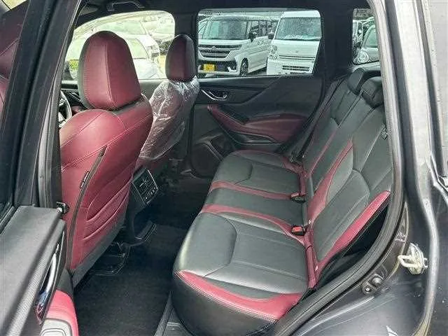 Subaru Forester 2023 — миниатюра 2