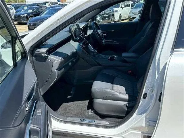 Toyota Harrier Hybrid 2023 — миниатюра 4