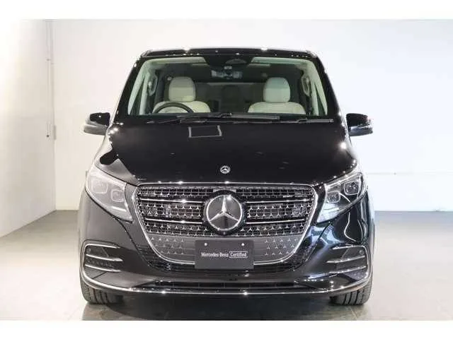 Mercedes-Benz V-Class 2026 — миниатюра 2