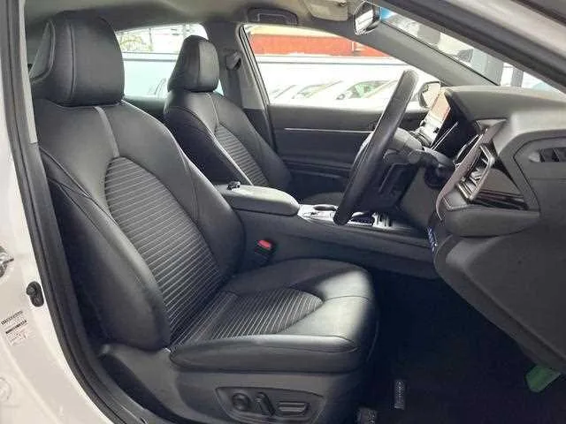 Toyota Camry 2023 — миниатюра 3