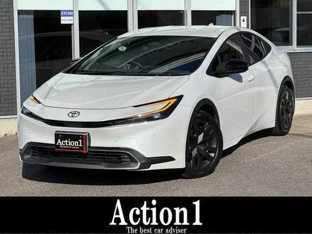 Toyota Prius 2023 — фото 1, купить с доставкой в Москву