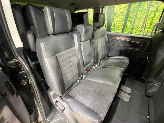 Mitsubishi Delica D:5 2022 — миниатюра 3