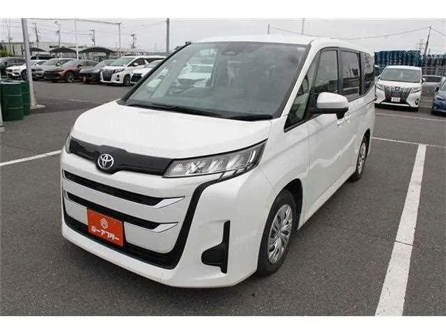 Toyota Noah 2023 — миниатюра 3