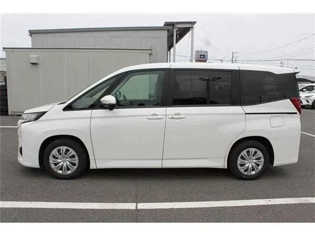 Toyota Noah 2023 — миниатюра 5