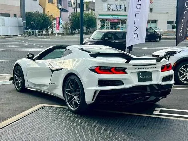 Chevrolet Corvette 2024 — миниатюра 3