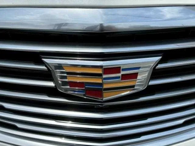 Cadillac Escalade 2022 — миниатюра 3