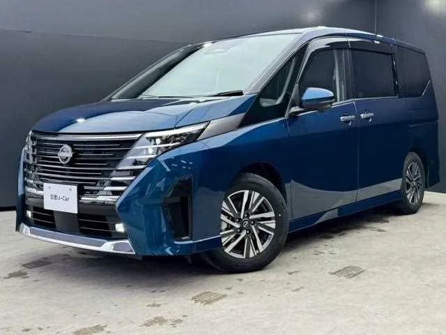 Nissan Serena 2024 — фото 1, купить с доставкой в Москву