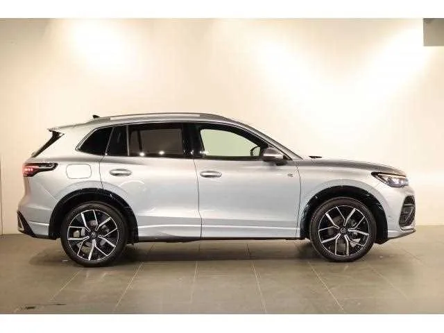 Volkswagen Tiguan 2025 — миниатюра 4