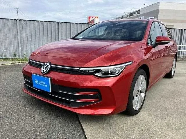 Volkswagen Golf Variant 2025 — фото 1, купить с доставкой в Москву