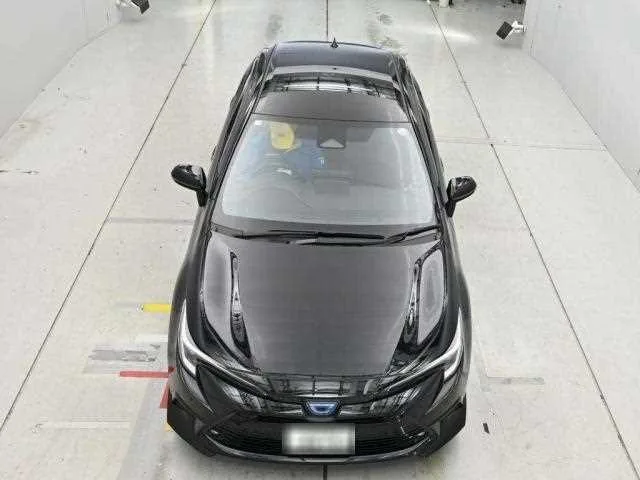 Toyota Corolla Sedan 2025 — миниатюра 3