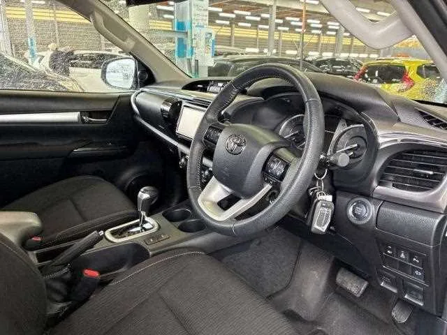 Toyota Hilux Z 4WD 2023 — миниатюра 4