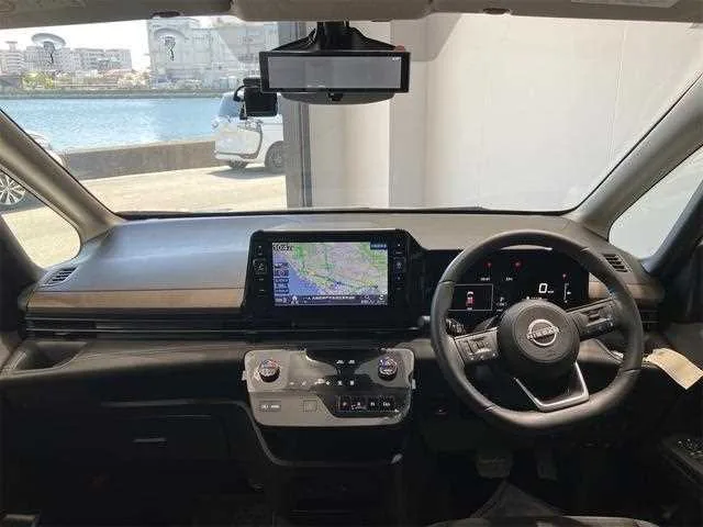 Nissan SERENA 2024 — миниатюра 2